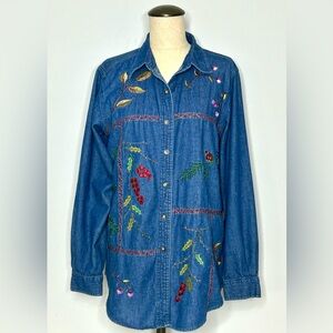 90’s Embroidered Denim Button Down Shirt with Holiday Berries, Leaves, sz Medium